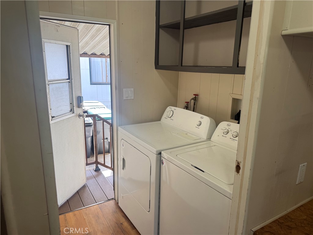 15181 Van Buren Riverside, CA 92504 - Photo 7 of 21 Laudry room