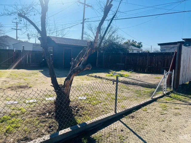 $220,000 | Undisclosed Address, Taft, CA 93268
