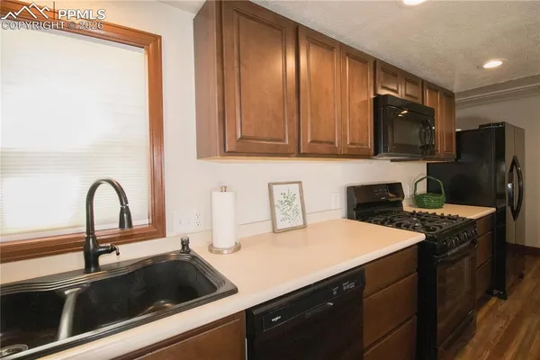 $359,000 | 826 Griffin Avenue, Canon City, CO 81212