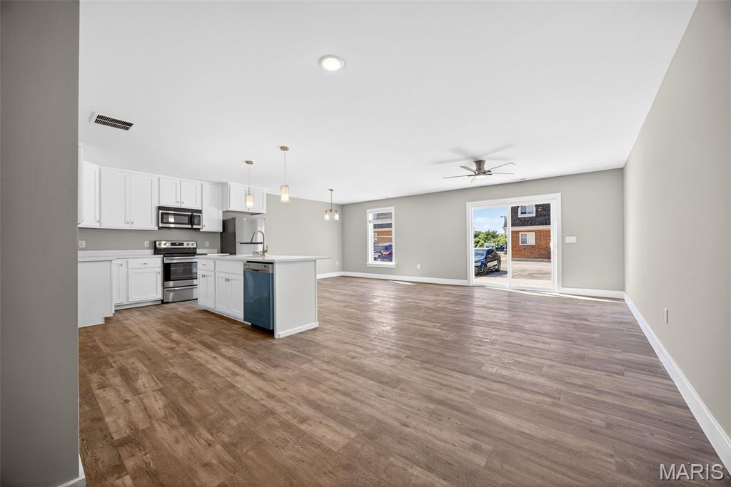 624 Westwoods Road, Unit A Wright City, MO 63390 - Photo 4 of 20