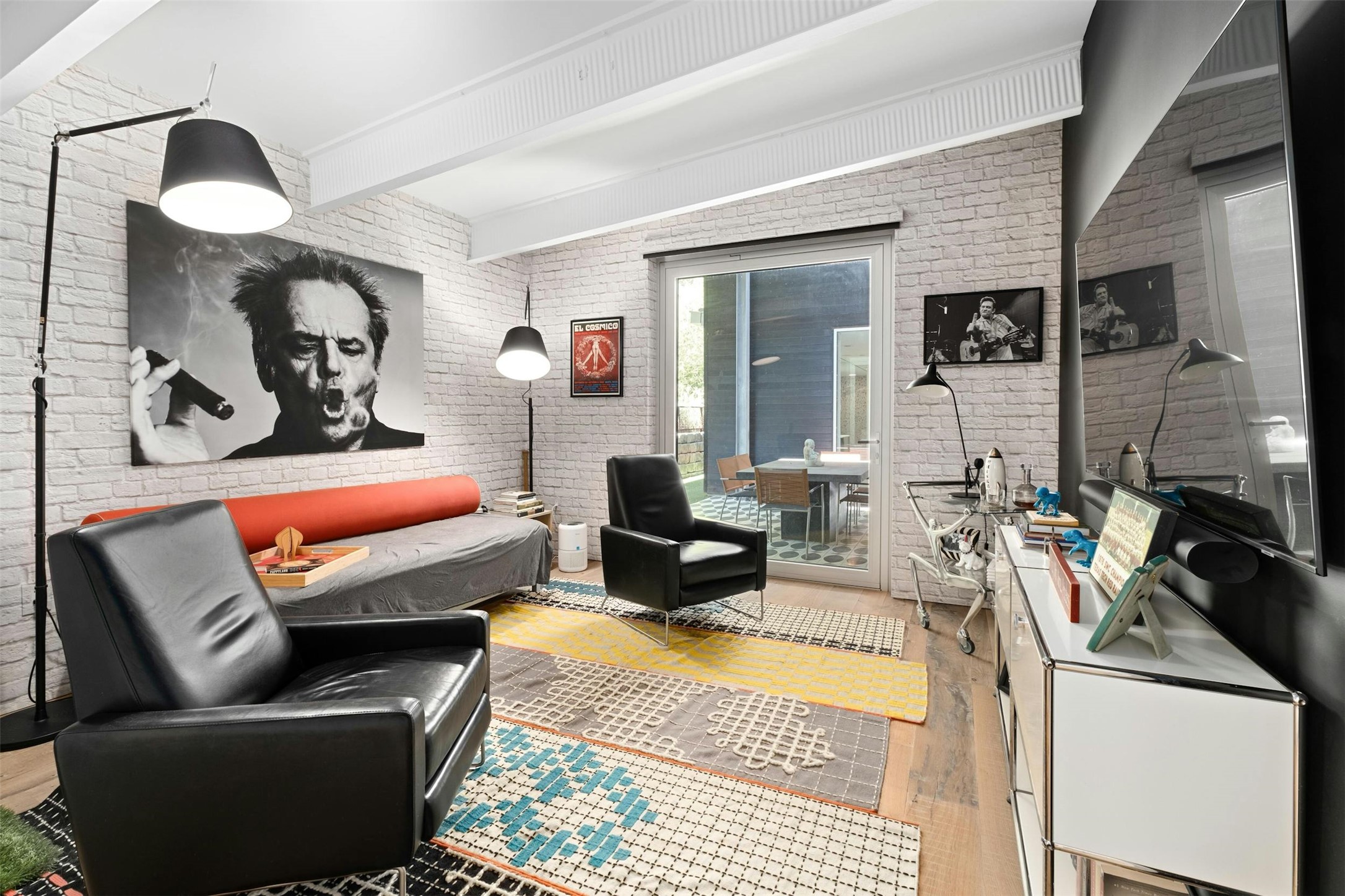 2212 River Hills Road Austin, TX 78733 - Photo 22 of 40 a living room with furniture