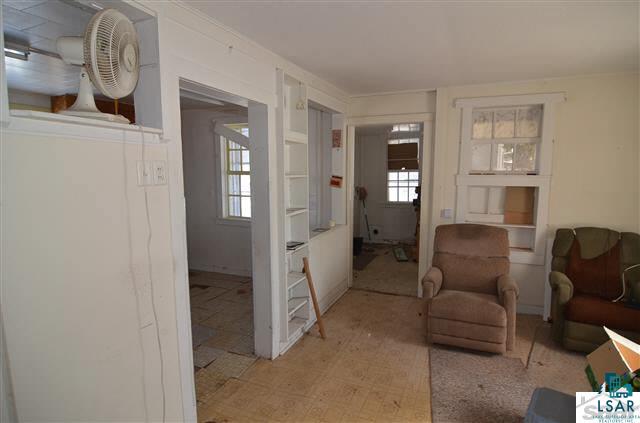 7389 East Crossover Road South Range, WI 54874 - Photo 5 of 25 Livingroom