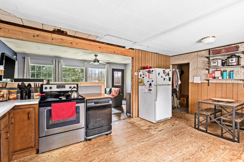 311 South Ugstad Road Duluth, MN 55810 - Photo 13 of 31 Gallery Image 13