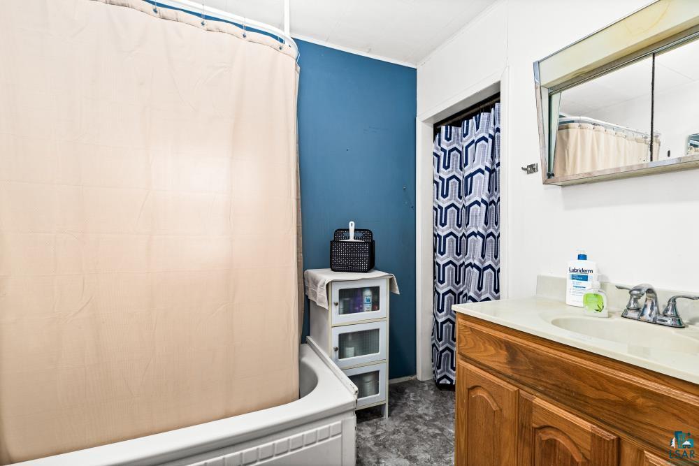 311 South Ugstad Road Duluth, MN 55810 - Photo 27 of 31 Gallery Image 27
