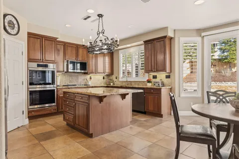 $975,000 | 2240 Owencarrow Lane, Lincoln, CA 95648