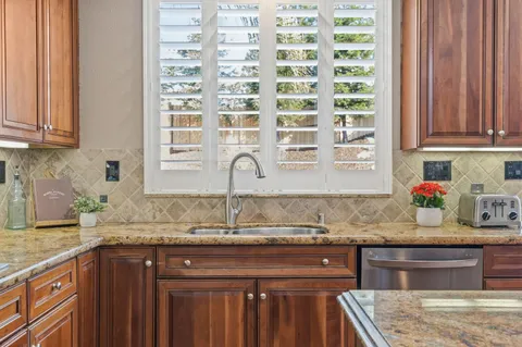 $975,000 | 2240 Owencarrow Lane, Lincoln, CA 95648