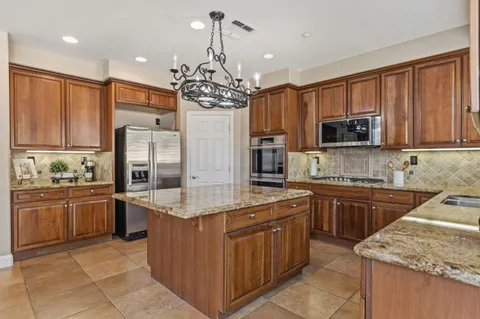 $975,000 | 2240 Owencarrow Lane, Lincoln, CA 95648