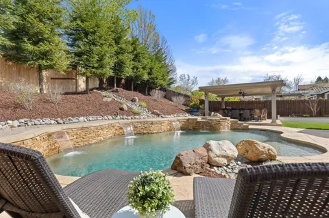 $975,000 | 2240 Owencarrow Lane, Lincoln, CA 95648