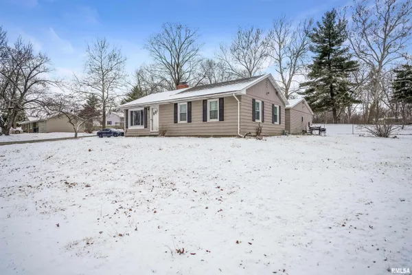 $129,900 | 15231 North Von Achen Drive, Chillicothe, IL 61523
