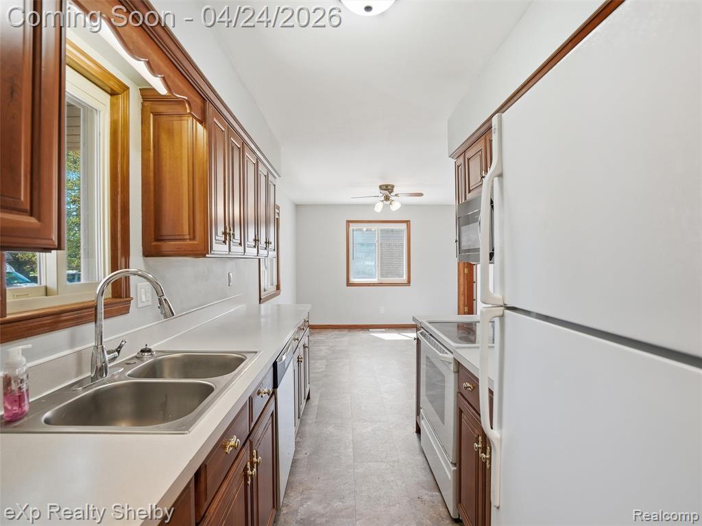 49301 Schoenherr Road Utica, MI 48315 - Photo 8 of 47 Gallery Image 8