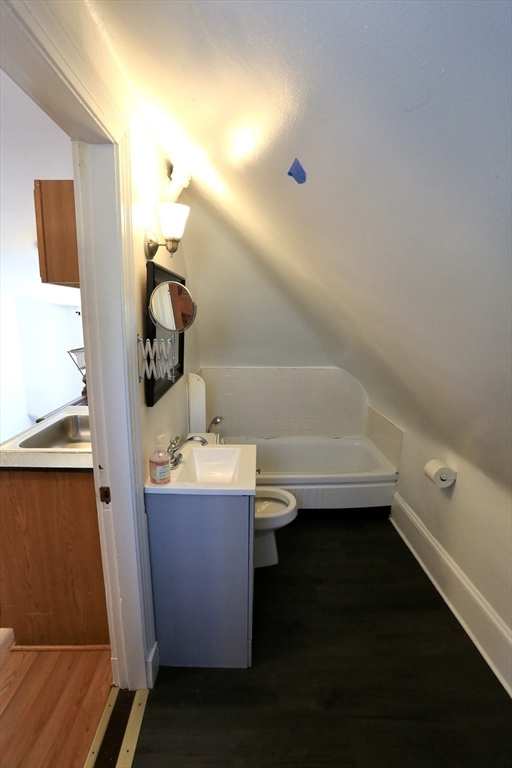 124 Forest Street Medford, MA 02155 - Photo 27 of 29