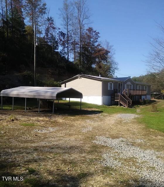 9823 Hollyfield Road Pound, VA 24279 - Photo 5 of 18 IMG_4186