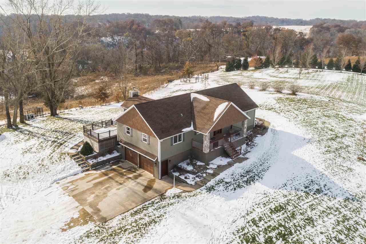 5002 Wagner Road Central City, IA 52214 - Photo 3 of 46 Gallery Image 3