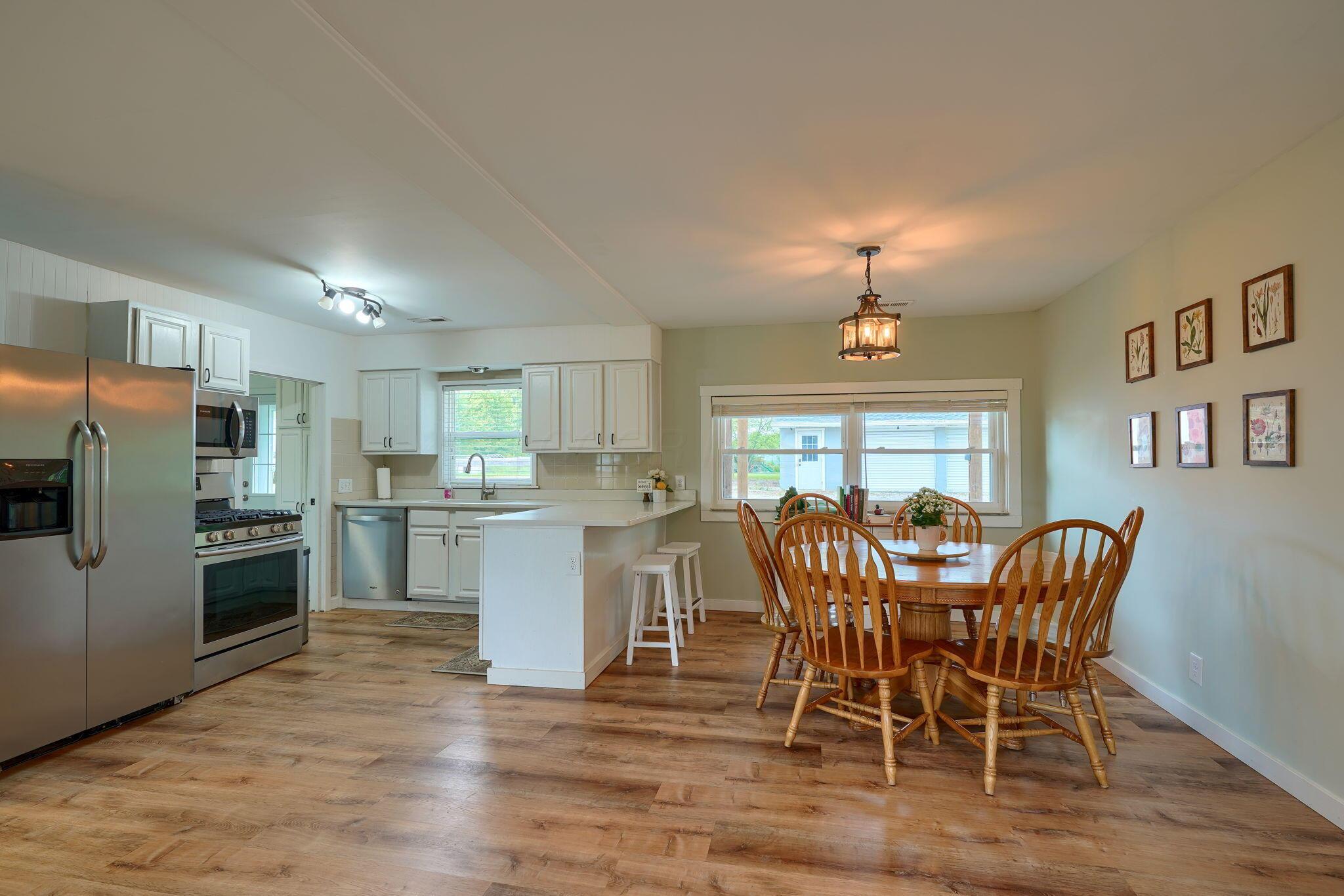 3781 Hines Road Columbus, OH 43230 - Photo 10 of 57 3781 Hines Rd (34)