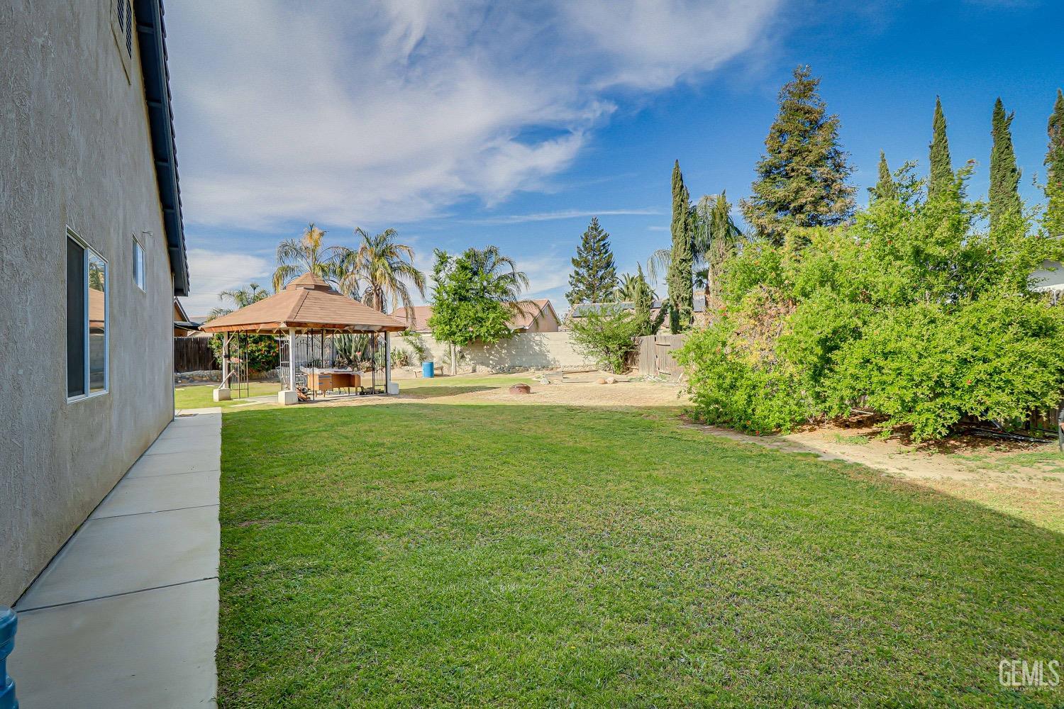 Undisclosed Address Bakersfield, CA 93311 - Photo 30 of 31 an outdoor view of garden