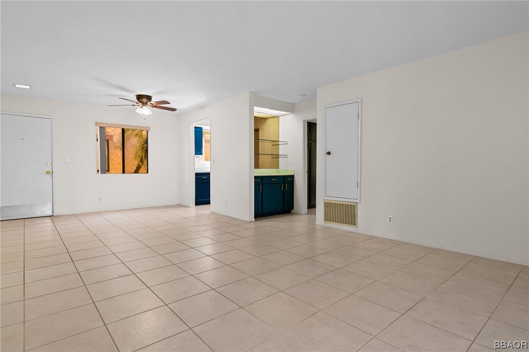1050 Ramon Road, Unit 8 Palm Springs, CA 92264 - Photo 7 of 31 a view of an empty room and window