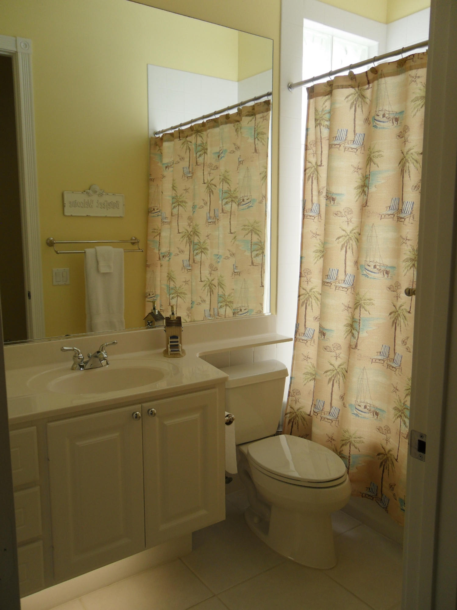 8466 Yorke Road Wellington, FL 33414 - Photo 16 of 36 3rd Bathroom