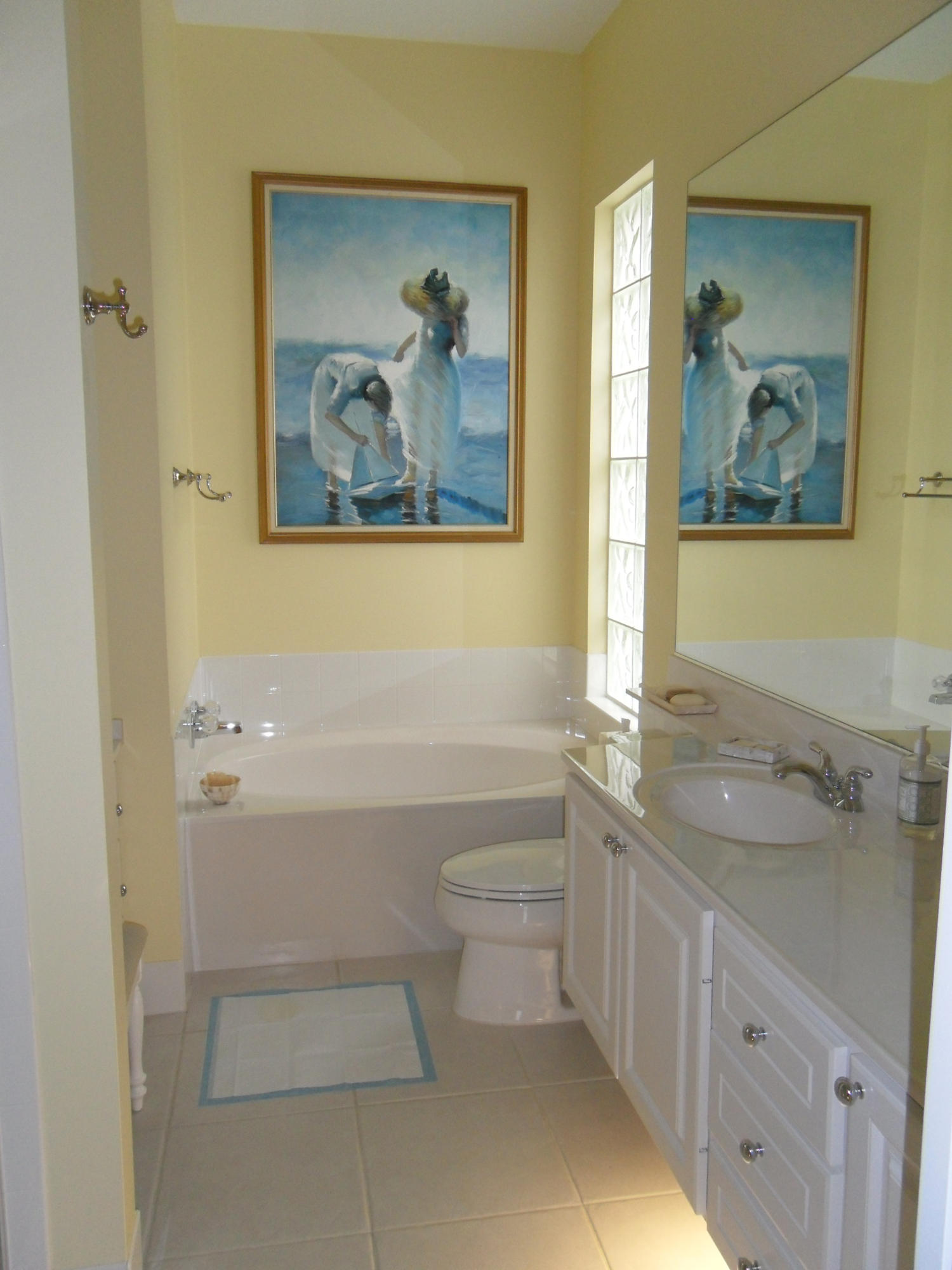 8466 Yorke Road Wellington, FL 33414 - Photo 10 of 36 Master Bathroom