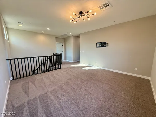 $2,768 | 936 East Sunset Road, Henderson, NV 89011