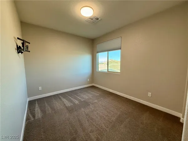 $2,768 | 936 East Sunset Road, Henderson, NV 89011