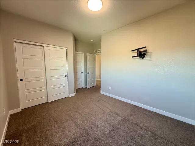 $2,873 | 936 East Sunset Road, Henderson, NV 89011