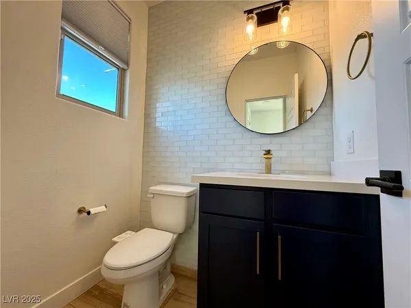 $2,768 | 936 East Sunset Road, Henderson, NV 89011