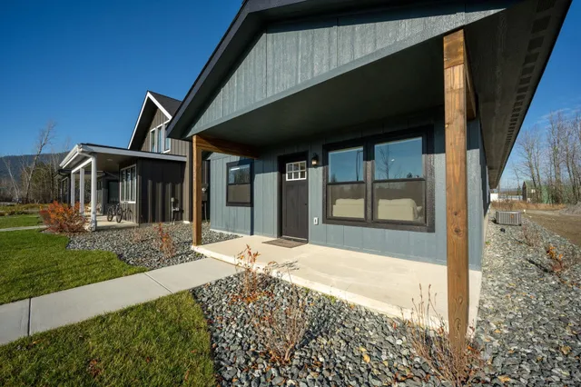 $615,000 | 172 Dustarr Lane, Unit PONDERAY, Ponderay, ID 83852