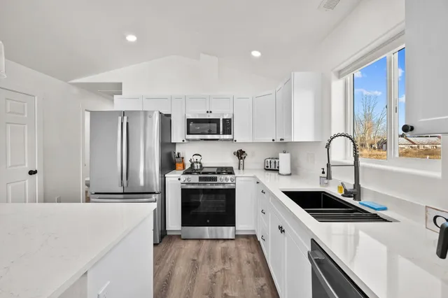 $615,000 | 172 Dustarr Lane, Unit PONDERAY, Ponderay, ID 83852