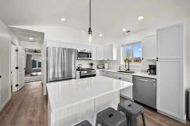 $615,000 | 172 Dustarr Lane, Unit PONDERAY, Ponderay, ID 83852