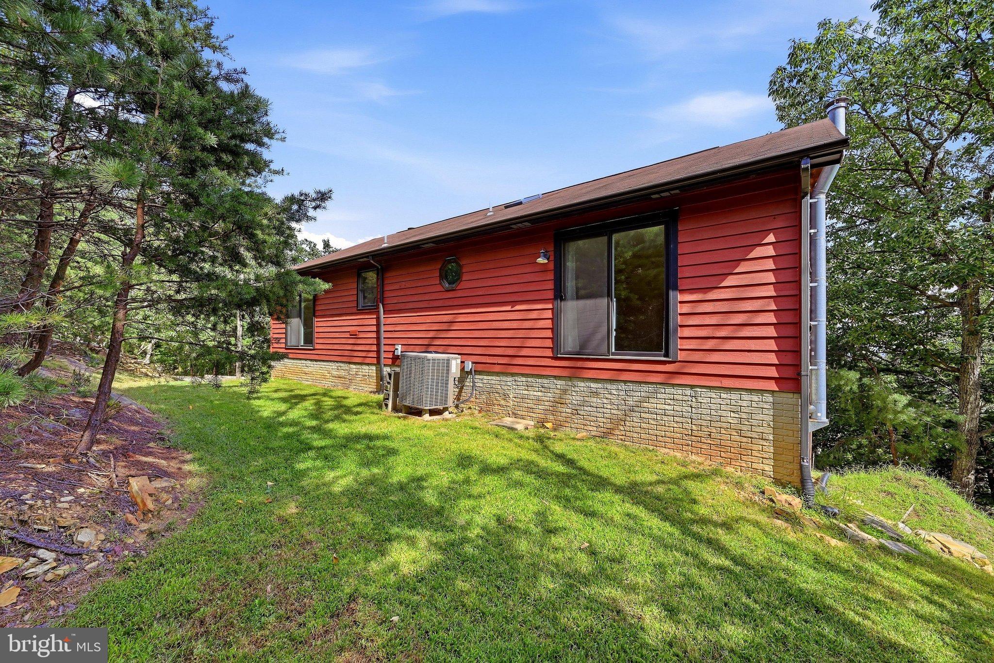 2809 Lookout Road Haymarket, VA 20169 - Photo 51 of 52 Side Exterior