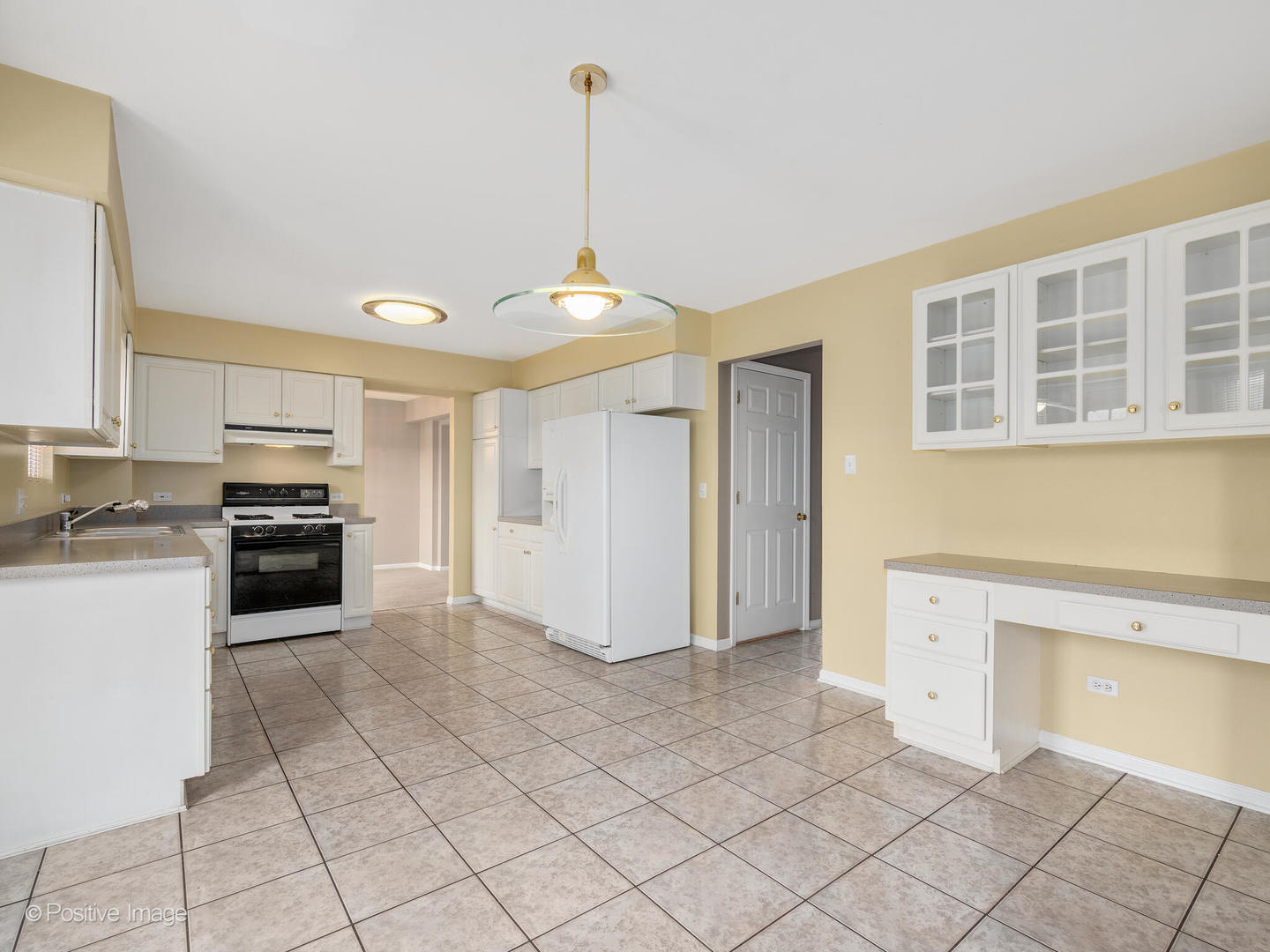 1301 Galway Road Joliet, IL 60431 - Photo 11 of 26 Gallery Image 11