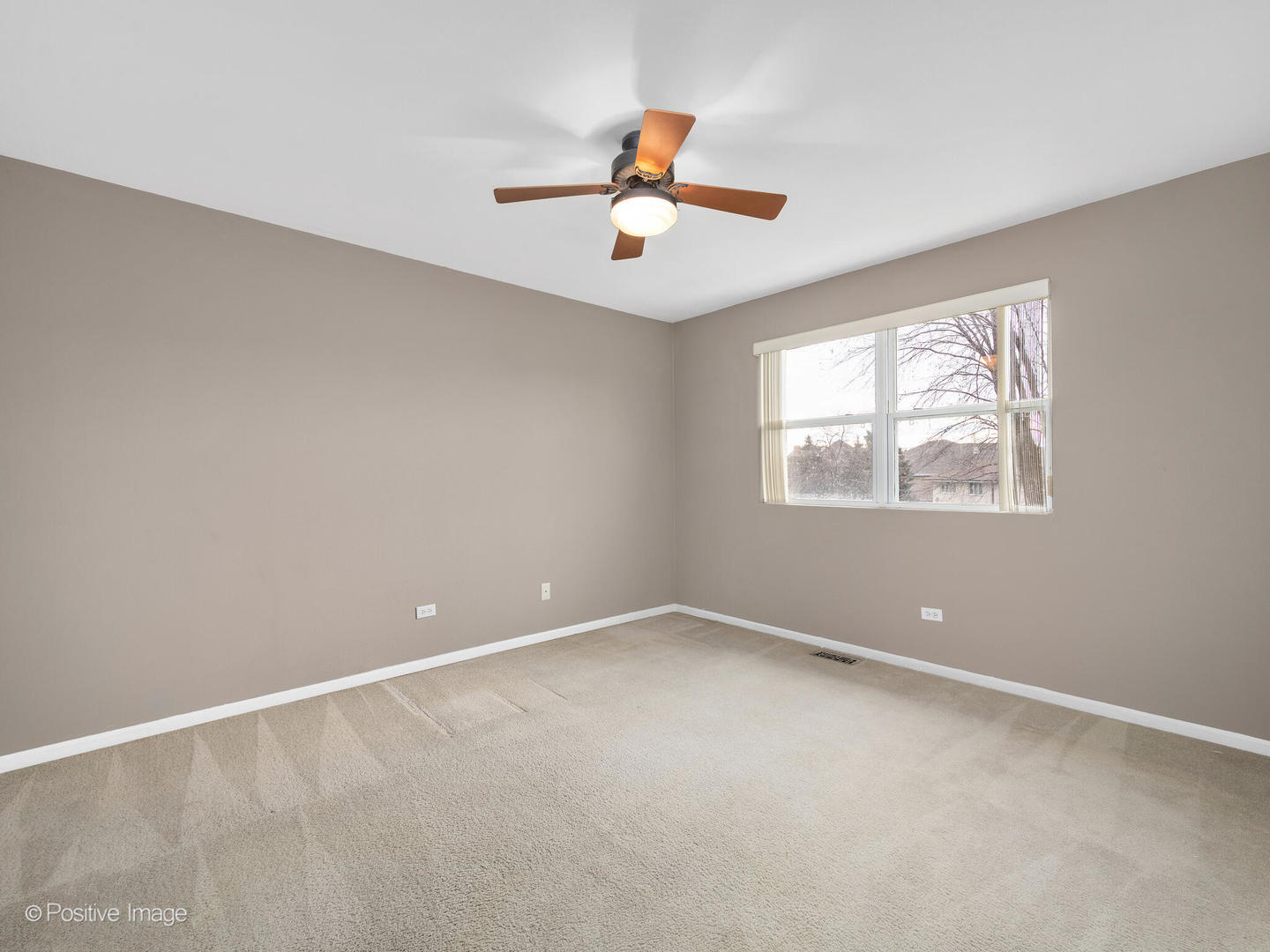 1301 Galway Road Joliet, IL 60431 - Photo 16 of 26 Gallery Image 16