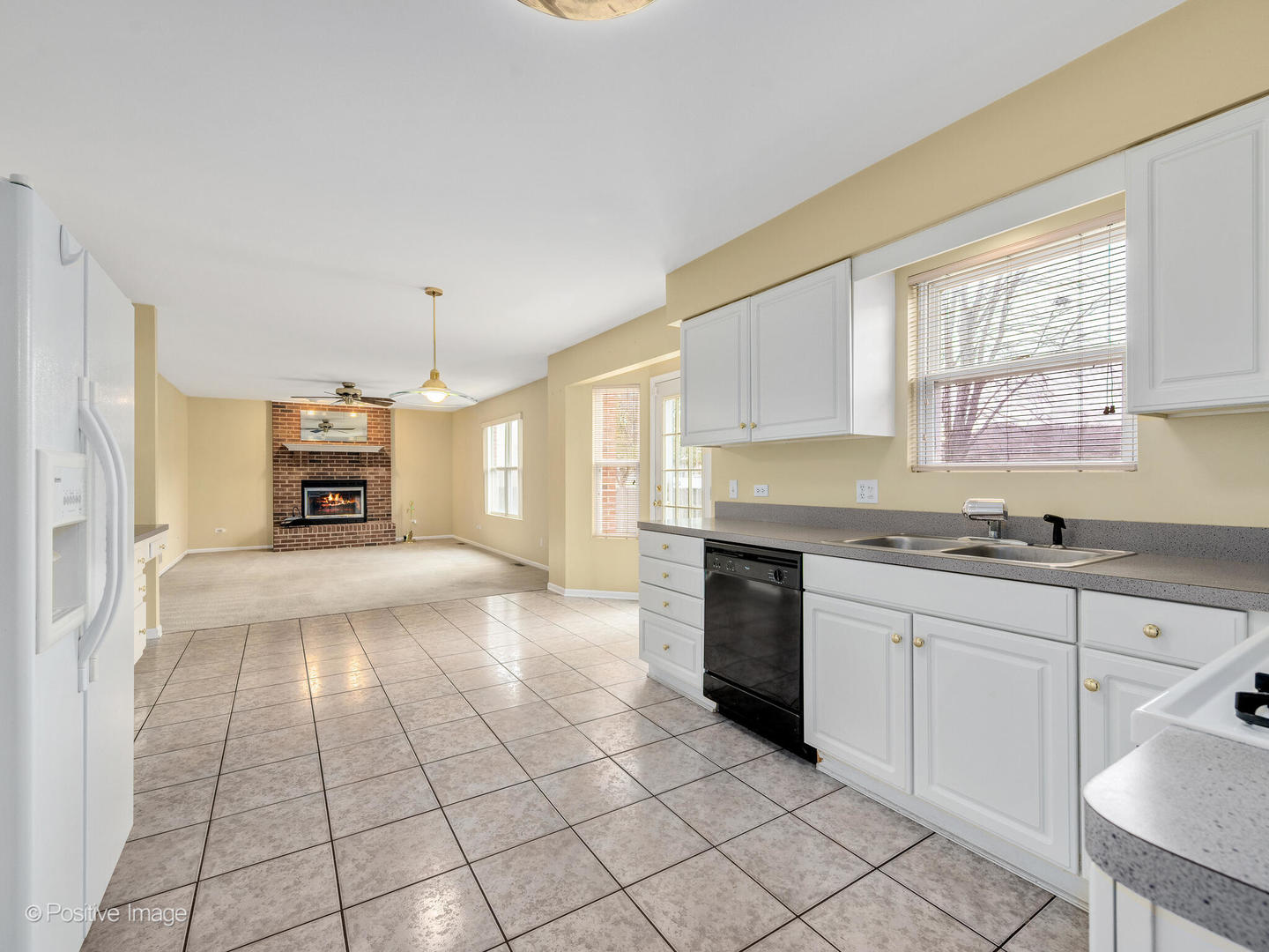 1301 Galway Road Joliet, IL 60431 - Photo 7 of 26 Gallery Image 7