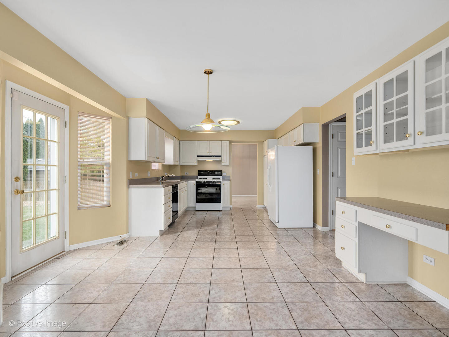 1301 Galway Road Joliet, IL 60431 - Photo 10 of 26 Gallery Image 10