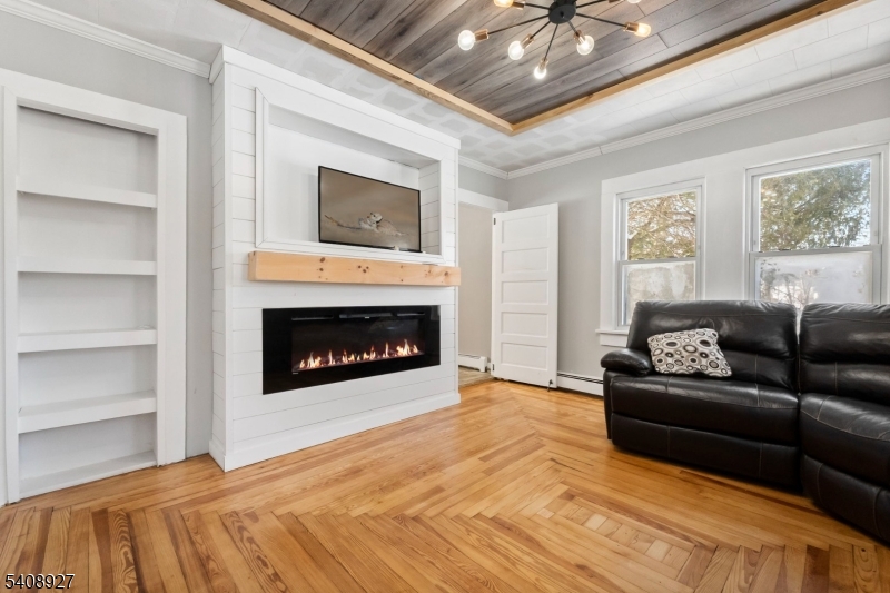1 Old Dingmans Road Layton, NJ 07851 - Photo 13 of 45