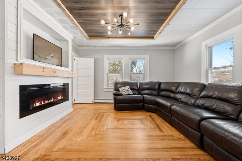 1 Old Dingmans Road Layton, NJ 07851 - Photo 14 of 45