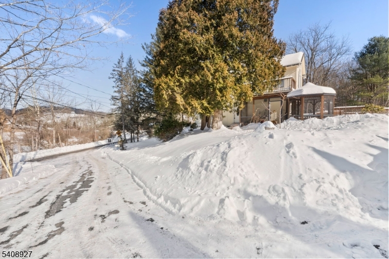 1 Old Dingmans Road Layton, NJ 07851 - Photo 42 of 45