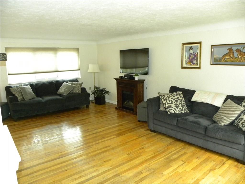 111 Washington Road Pittsburgh, PA 15221 - Photo 2 of 25 Gallery Image 2