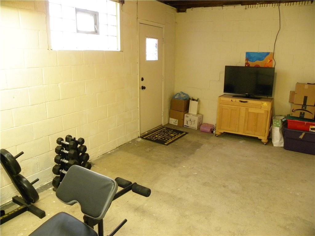 111 Washington Road Pittsburgh, PA 15221 - Photo 23 of 25 Gallery Image 23