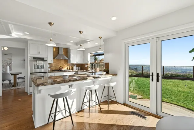 $1,975,000 | 4308 Viewcrest Court, Oakland, CA 94619