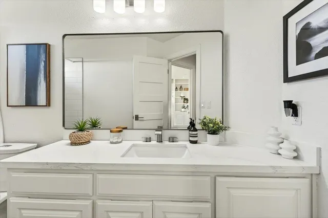 $1,975,000 | 4308 Viewcrest Court, Oakland, CA 94619