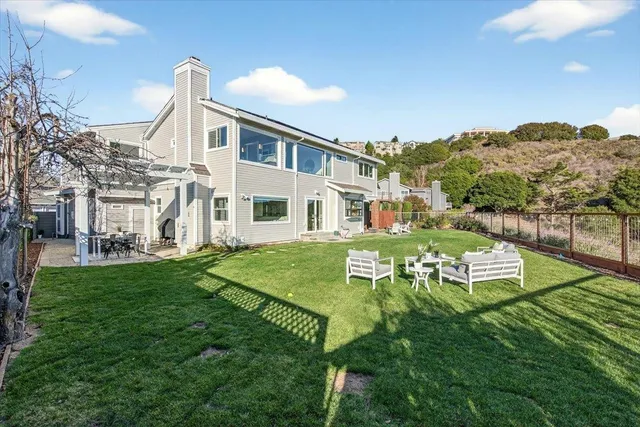 $1,975,000 | 4308 Viewcrest Court, Oakland, CA 94619