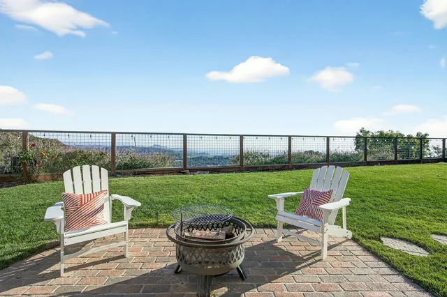 $1,695,000 | 4308 Viewcrest Court, Oakland, CA 94619