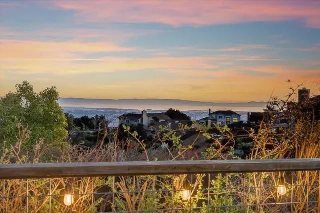 $1,975,000 | 4308 Viewcrest Court, Oakland, CA 94619