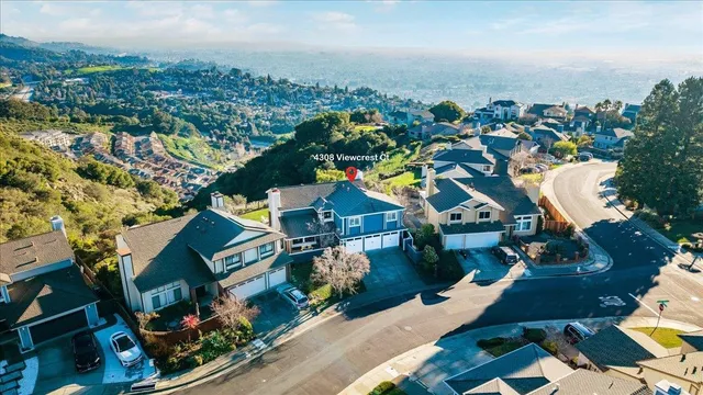 $1,975,000 | 4308 Viewcrest Court, Oakland, CA 94619