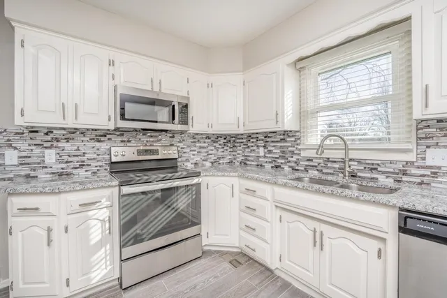 $349,999 | 2420 North Winstead Circle, Wichita, KS 67226