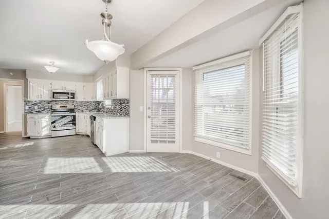 $349,999 | 2420 North Winstead Circle, Wichita, KS 67226