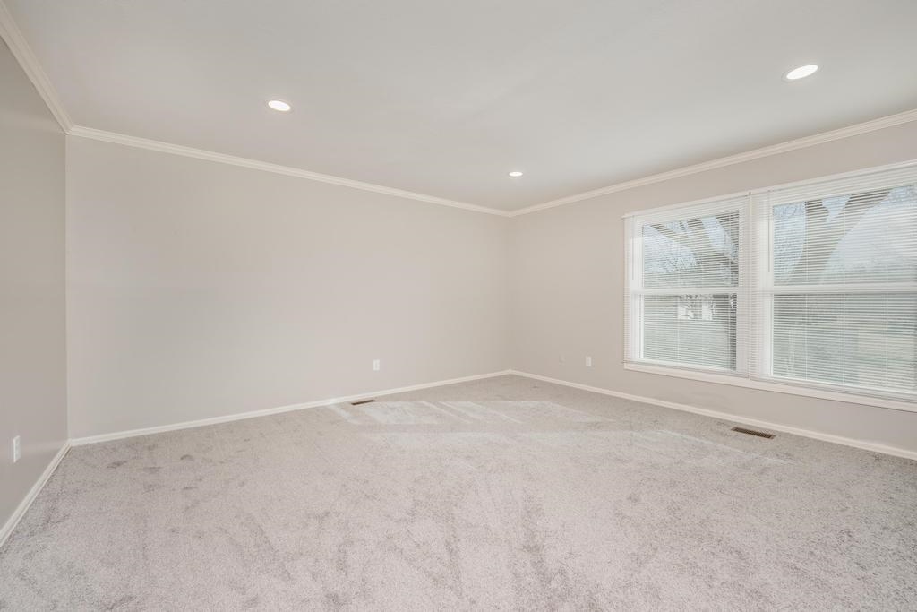 2420 North Winstead Circle Wichita, KS 67226 - Photo 17 of 36