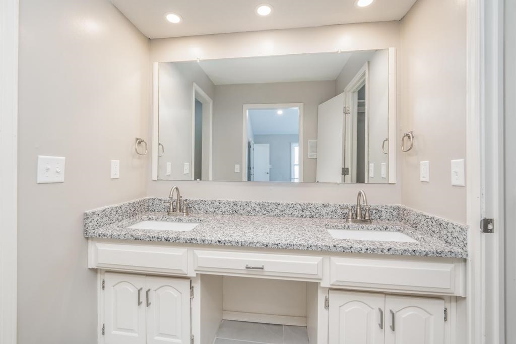 2420 North Winstead Circle Wichita, KS 67226 - Photo 20 of 36