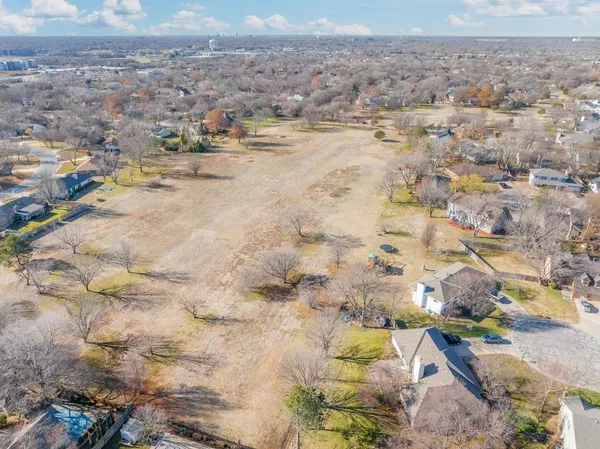 $349,999 | 2420 North Winstead Circle, Wichita, KS 67226